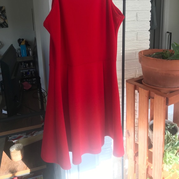 Ballerina style Spaghetti strap dress - Picture 2 of 4